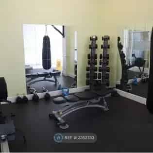 1 Room HMO Manchester All Bills Included Gym Garden
