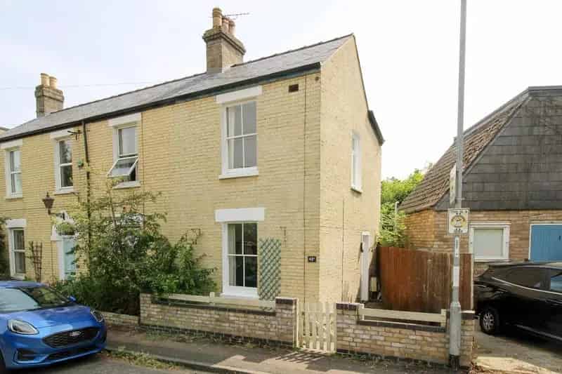 2 Bedroom End of Terrace House for Sale