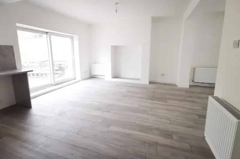 Modern 3-Bedroom Terraced House in Blyth