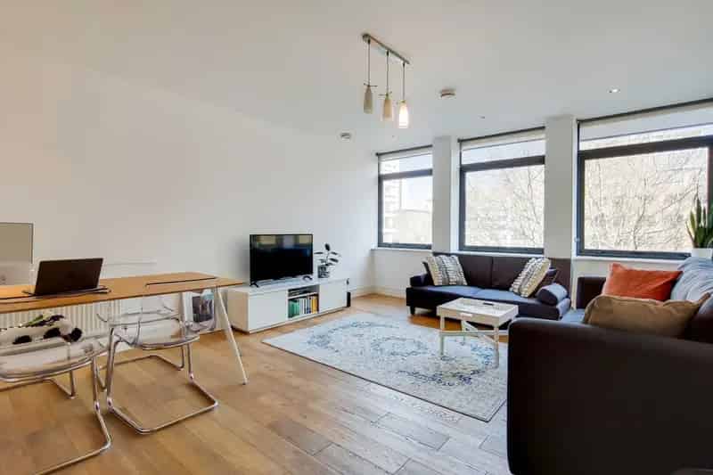 2 Bedroom Flat House to Rent near Holborn