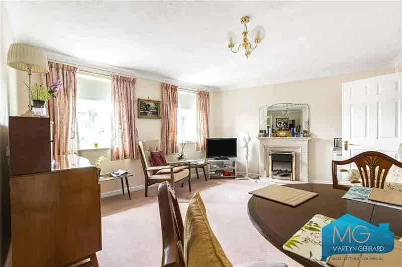 1 bed flat for sale