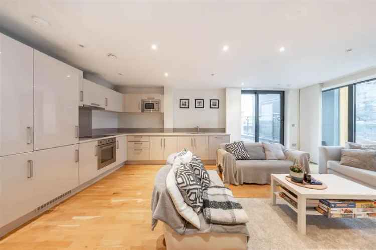 Apartment for sale with 3 bedrooms, Maltby Street, London