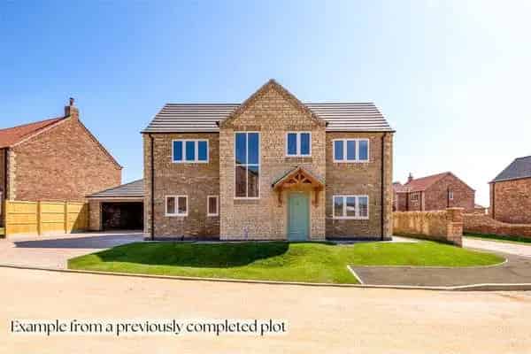 5 Bedroom Detached Home with Bespoke Kitchen and EV Charger