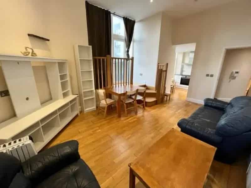 2 Bedroom Flat to Rent in Cardiff Bay