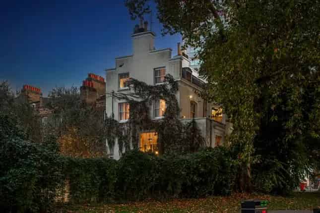 Detached House for Sale in London W6: 4000 sq ft, 4 Floors, Gym, Park Views