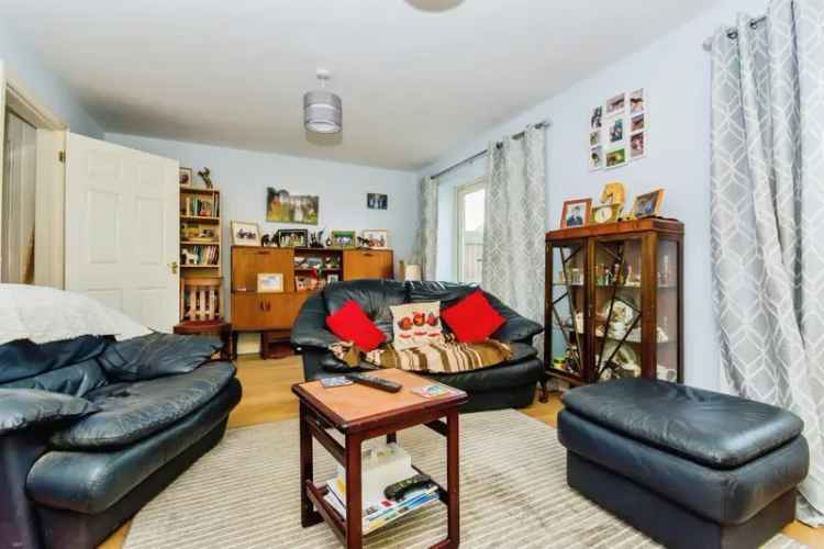 Three Bedroom Semi-Detached House for Sale in Gedney Hill