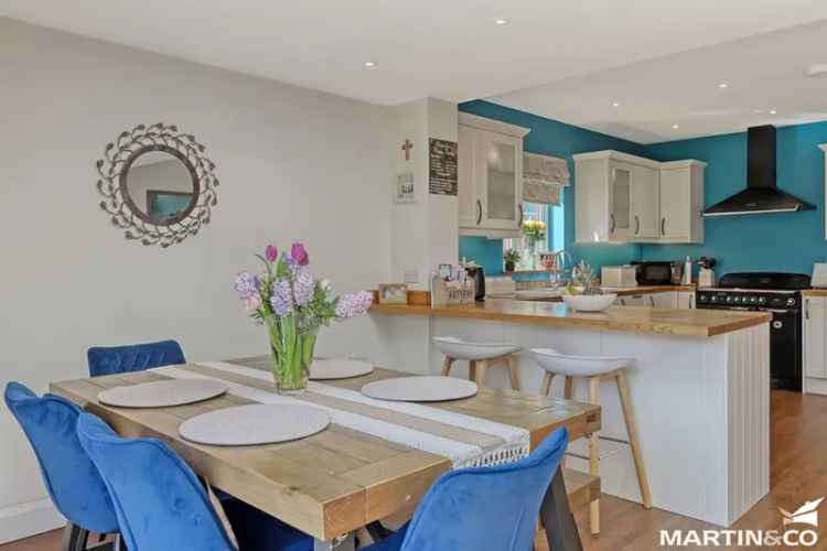 3 Bedroom Bungalow For Sale