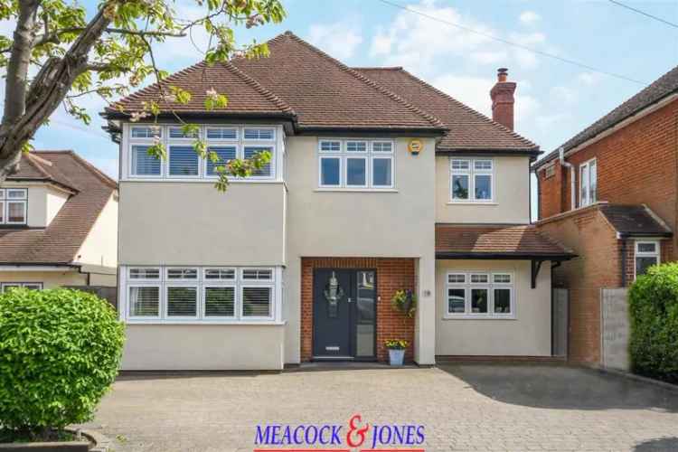 5 Bedroom Detached House for Sale in Shenfield