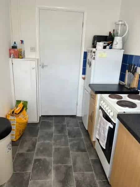 1st Floor Flat Near Truro Town Centre