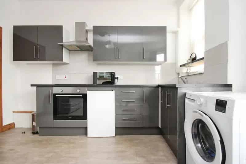 1 Bedroom Flat with Far Reaching Views