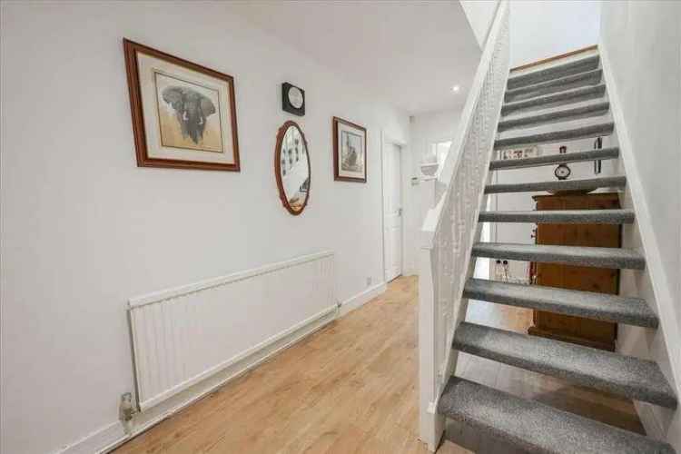 5 Bed Detached House For Sale Near Hartsholme Lakes