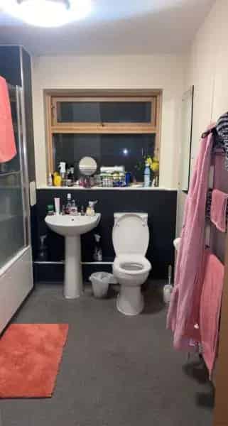 Spacious Greenford Flat with Large Garden - Family Friendly