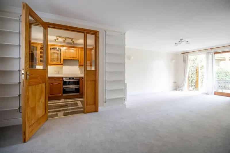 3 Bedroom Apartment for Sale Near Botanic Garden