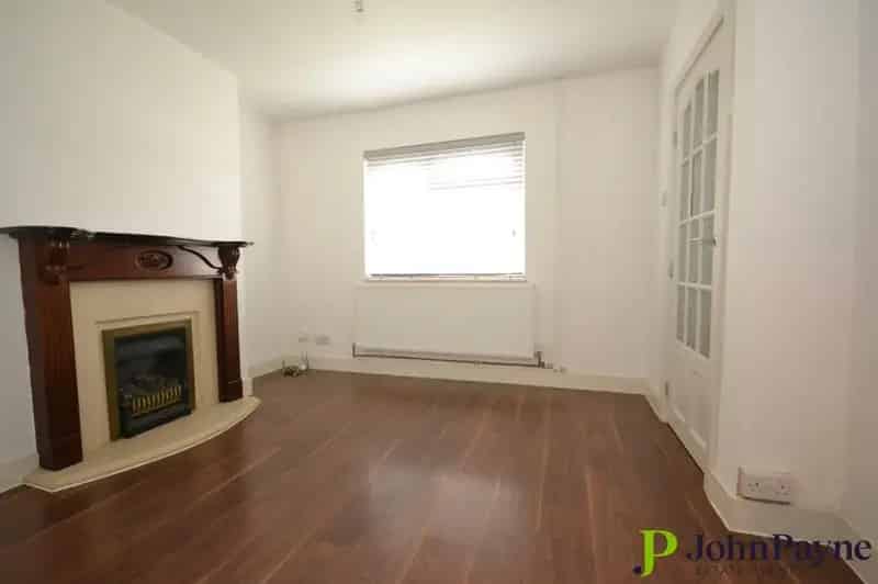 2 Bedroom Semi Detached House to Rent