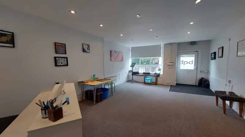 Aberdeen West End Retail Unit - Prominent Location Opposite School