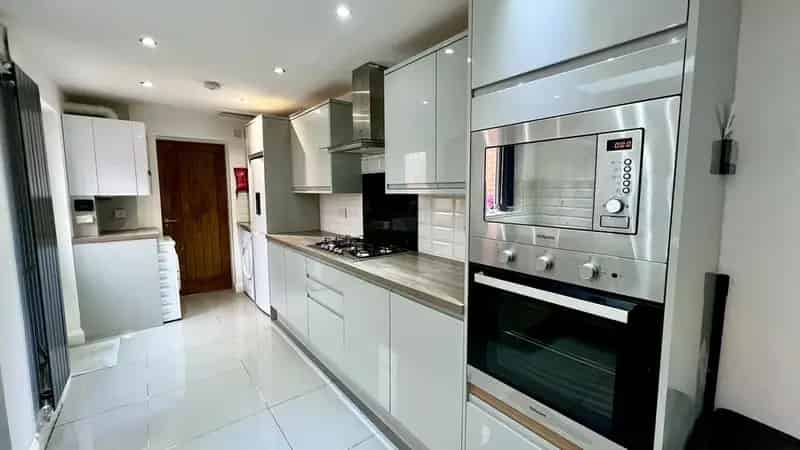 5 Bedroom Terraced House to Rent