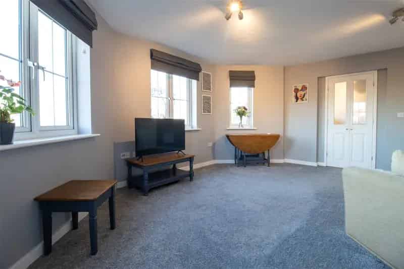 Stunning 2-Bed Apartment in Pudsey with Breathtaking Views