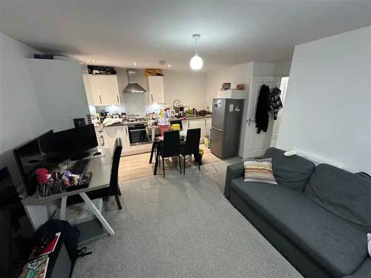 Two Bedroom Apartment City Centre B5 Ideal First Time Buy or Buy To Let