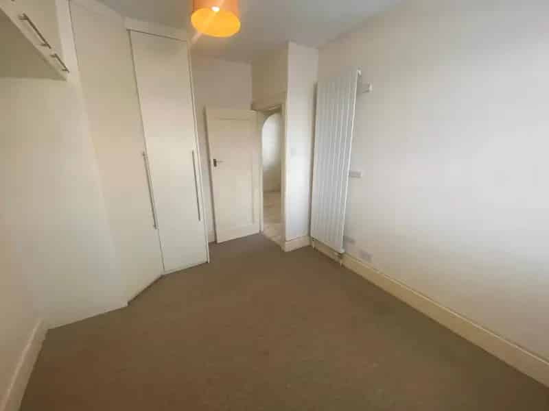 2 Bedroom Flat Winton High Street Zero Deposit Available