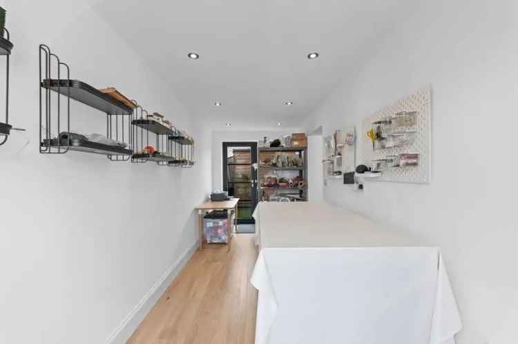 4 Bed Detached House for Sale in Redmile
