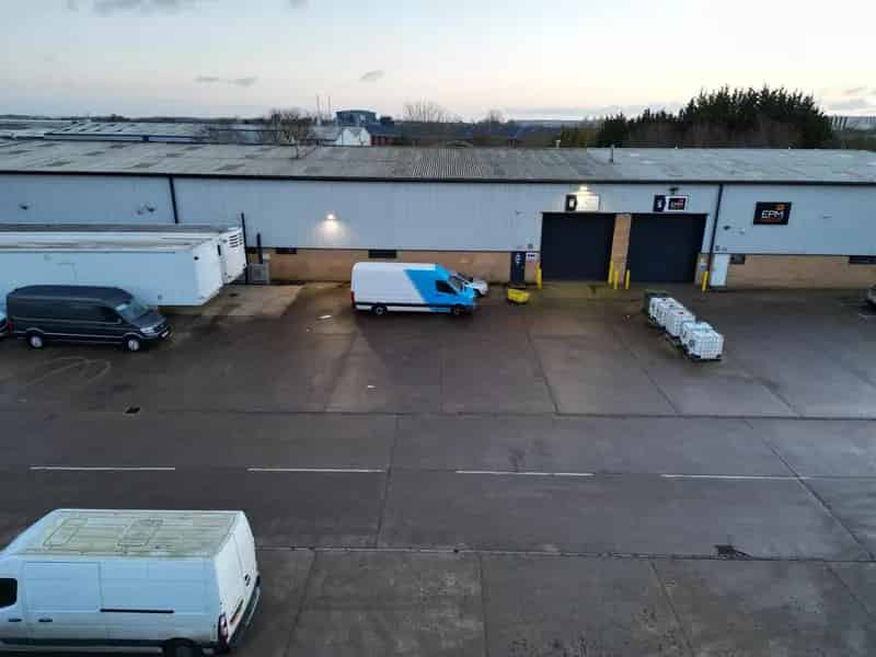 Industrial Warehouse Unit For Lease