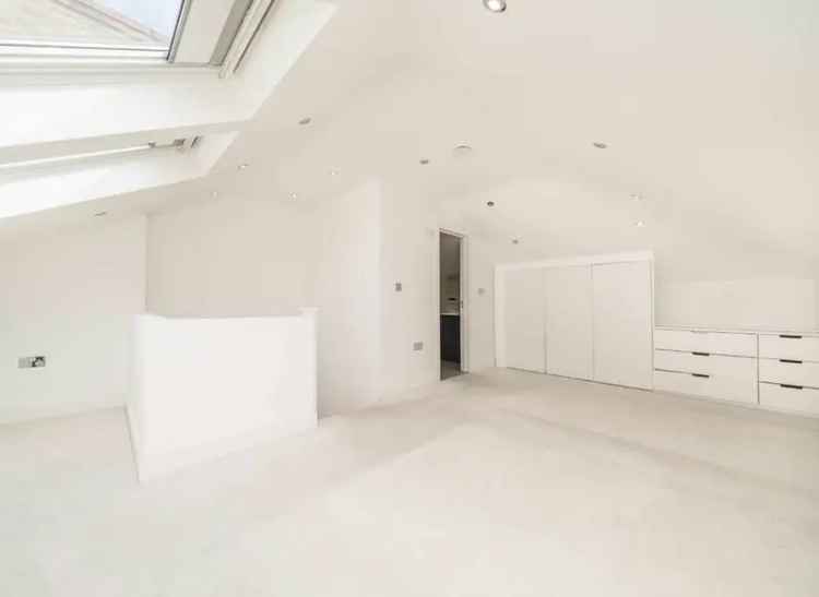 Flat For Sale , Ewell Road, London, England