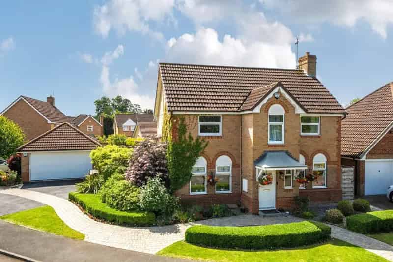 4 bedroom House
 For Sale