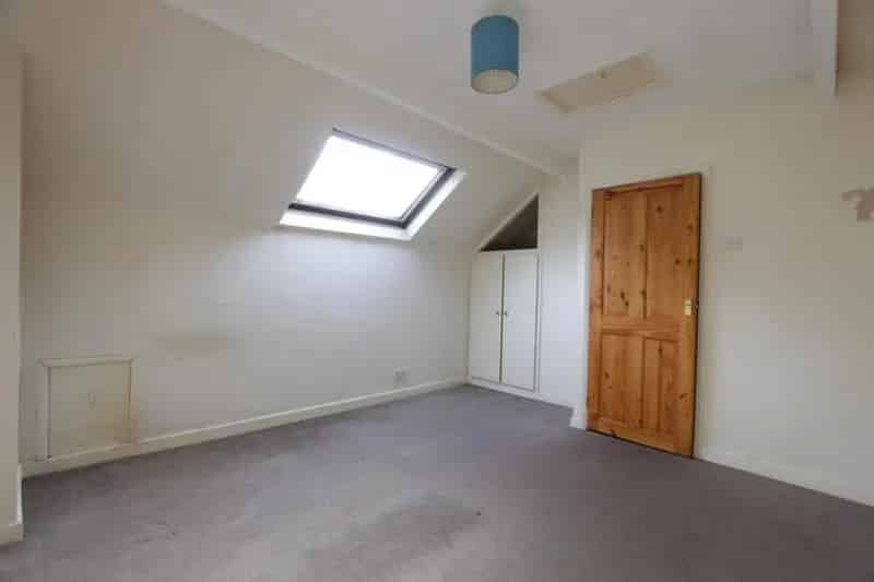 3 Bed Terraced House For Sale No Onward Chain