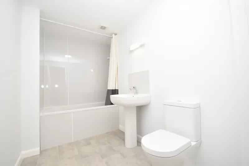 Perth City Centre 2-Bedroom Apartment - Newly Refurbished