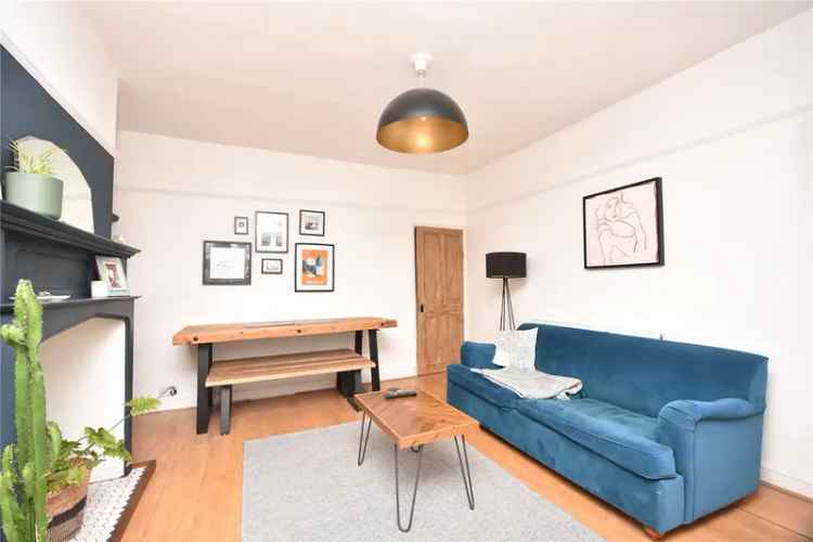 Stylish Mid-Terraced House in Crossgates Near Train Station