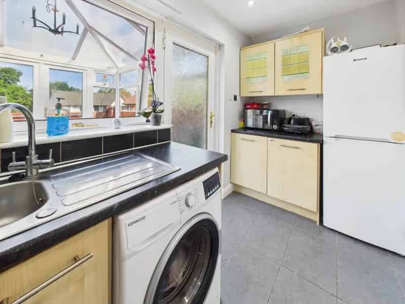 2 Bedroom Semi Detached House to Rent Castlemilk