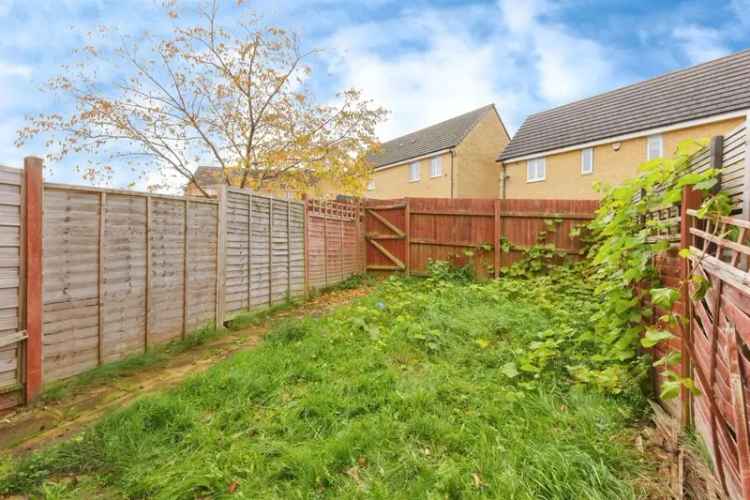 Three Bedroom Townhouse with Allocated Parking