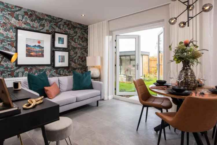 3 Bedroom Detached House for Sale Near Transport Links