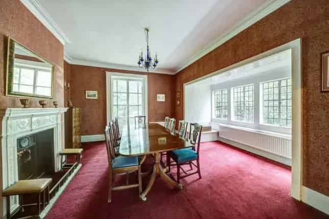 Semi-Detached House for Sale in South End Green London NW3