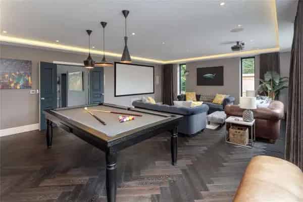 Torkington Road, Wilmslow, Cheshire, SK9 2AE | Property for sale | Savills
