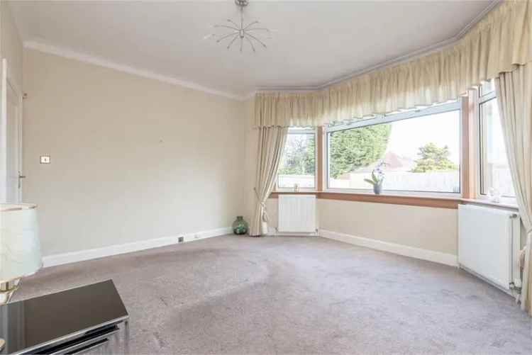 3 Bed Bungalow - Detached with 1 Reception Room