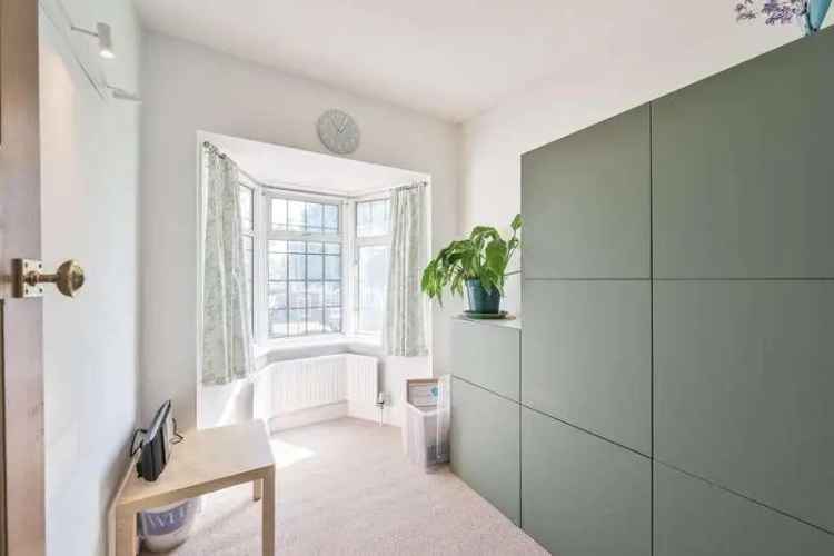 5 Bed Semi-Detached House for Sale