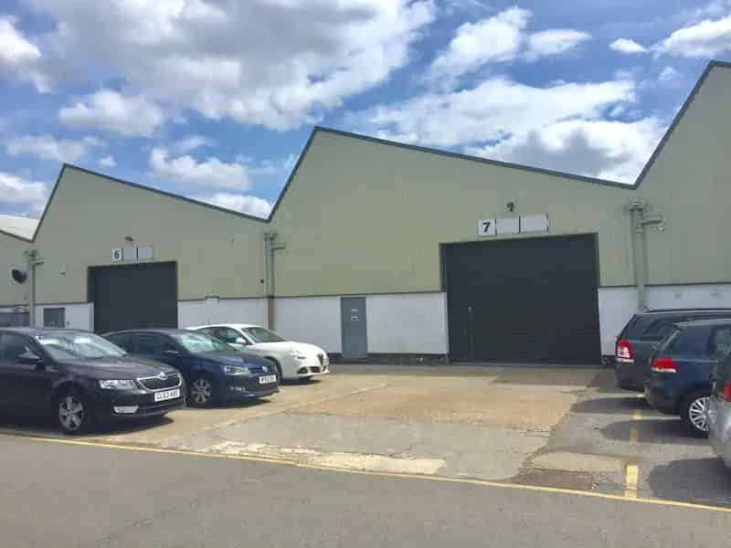 Warehouse Unit near Heathrow Airport 1300-16189 sq ft