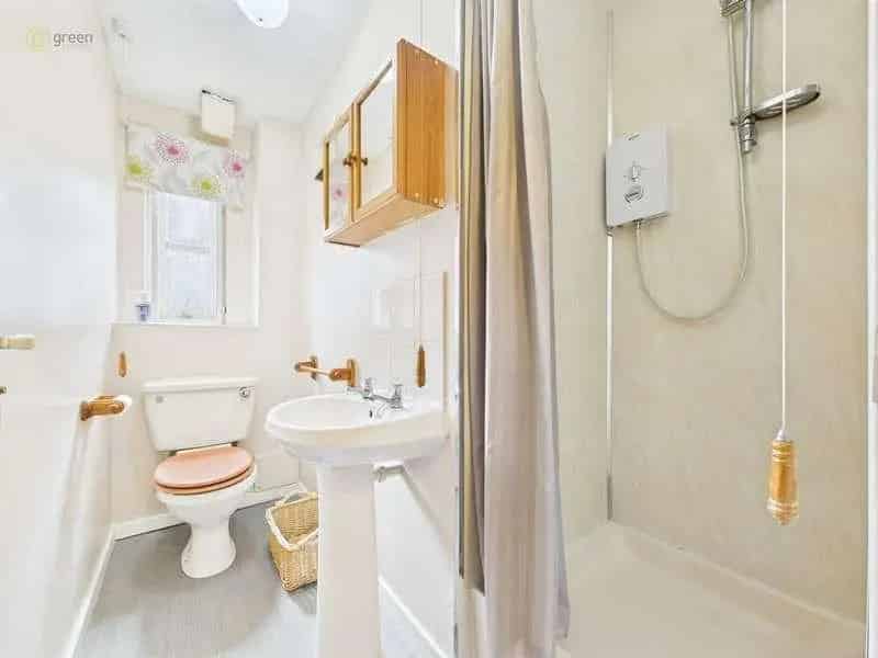 1 bed flat for sale