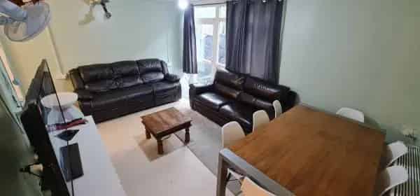 3 Bed Ground Floor Flat Large Gardens Parking Secure Tenancy Near Amenities