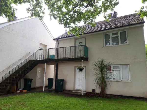 Flat For Rent in Coventry, England