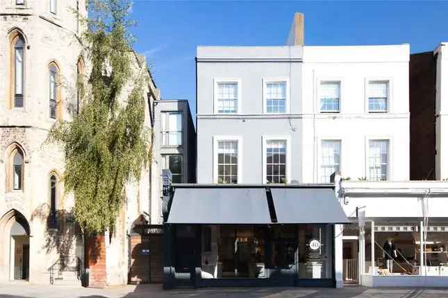 End terrace house to rent in Westbourne Grove, Notting Hill, London W11