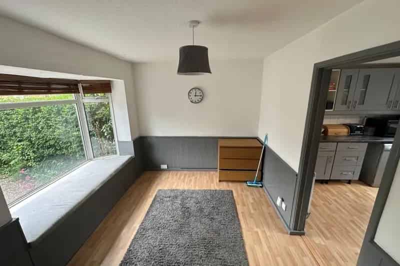 Three Bedroom Semi-Detached House in Bilton