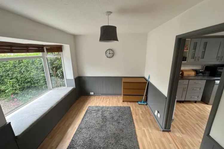 Three Bedroom Semi-Detached House in Bilton