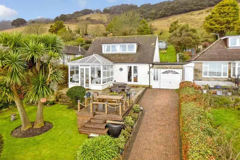 4 Bedroom Detached House with Sea Views Ventnor Isle of Wight