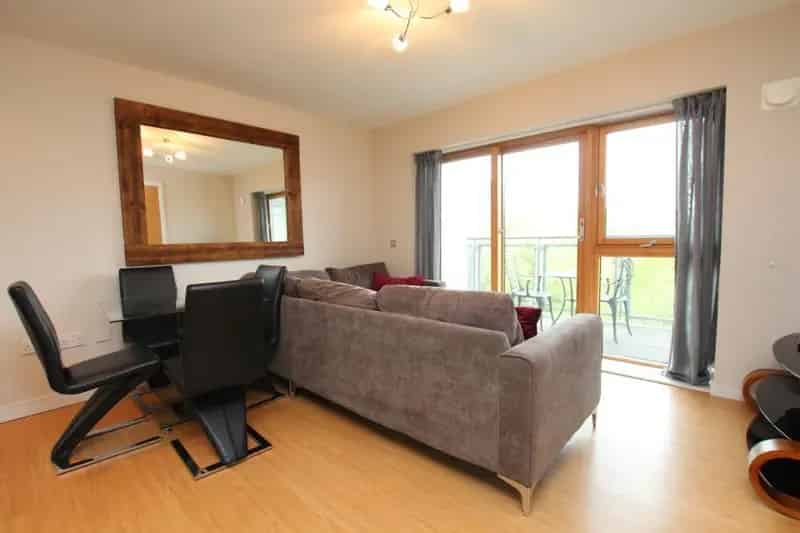 2 Bedroom Flat to Rent