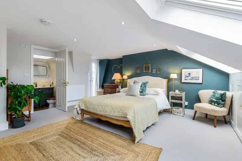 Stylish Earlsfield Maisonette Near Garratt Lane and Station