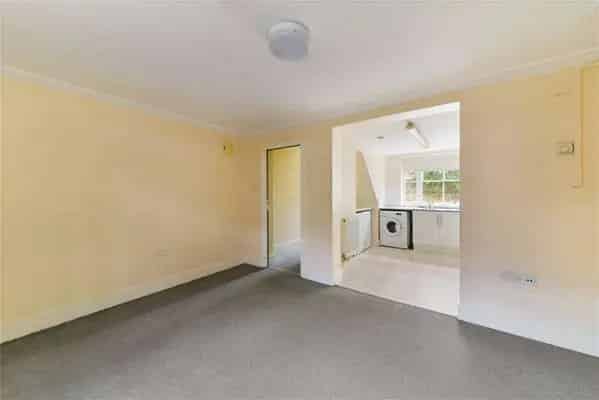 Grade II Listed 3 Bed Georgian Townhouse 880 Sqft Private Gated Terrace