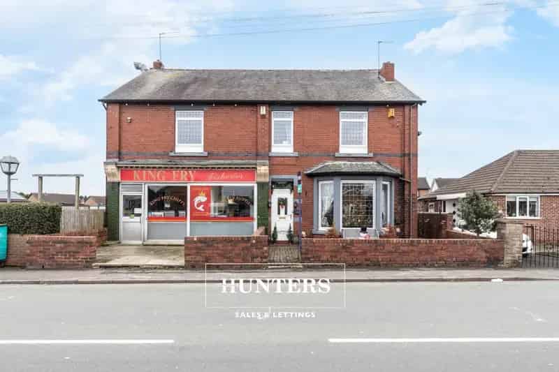 5 bedroom House
 For Sale