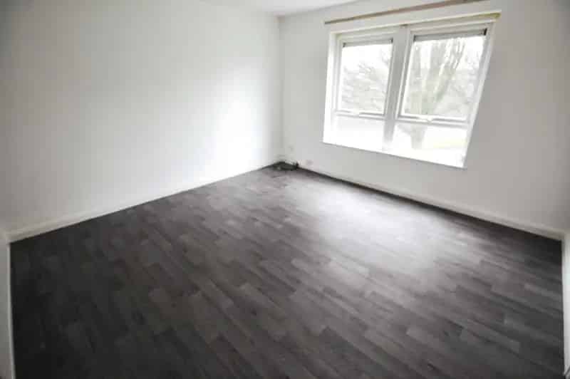 1 Bedroom Flat for Sale Sheffield S8 - Full Renovation Project